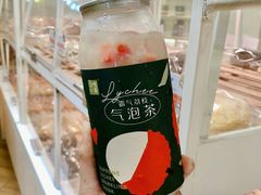 霸气荔枝汽泡茶-奈雪的茶(国金中心店)