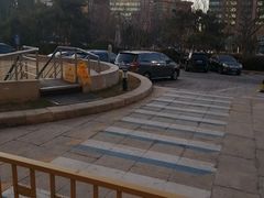 -北京国际饭店-地下停车场
