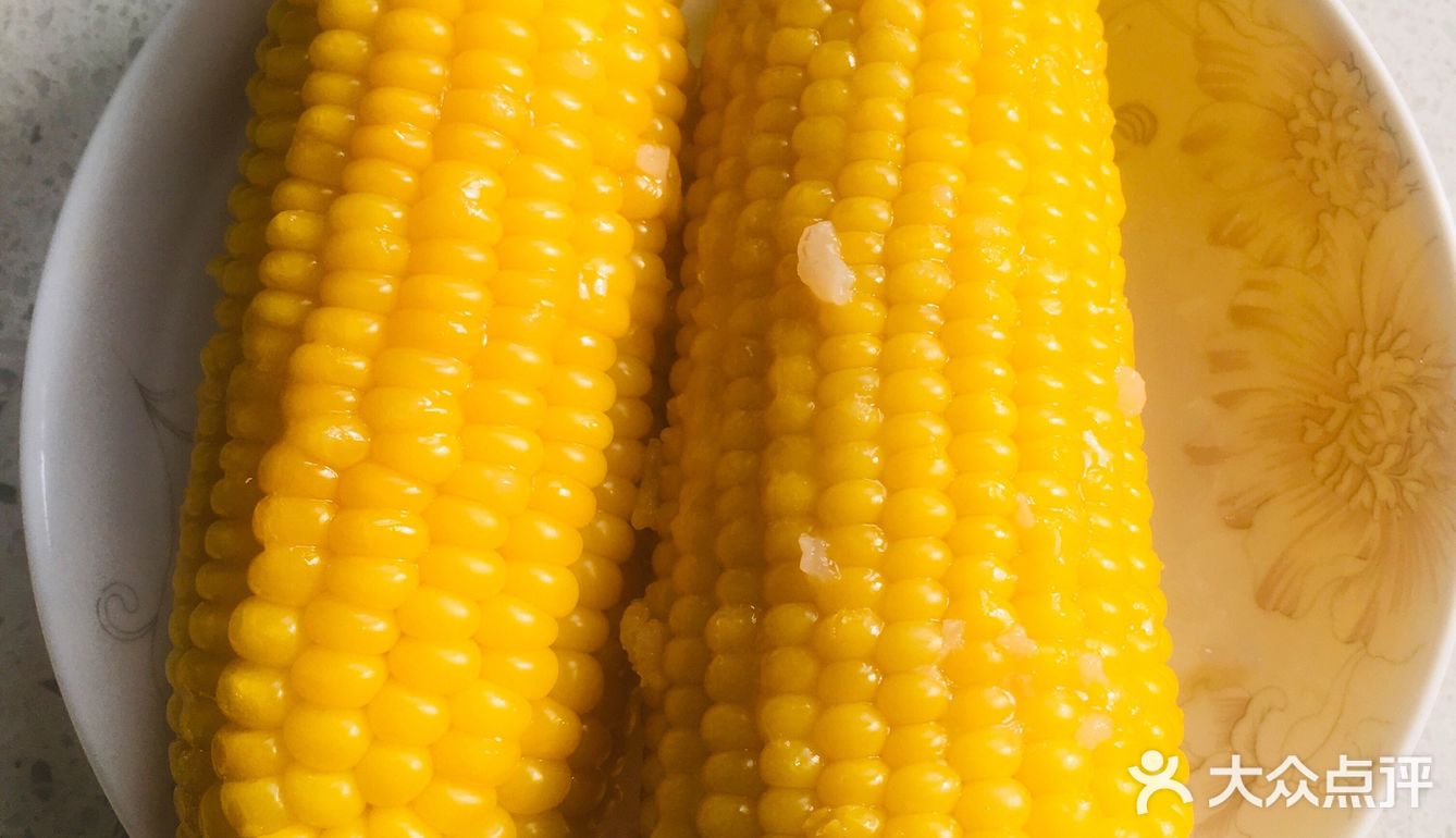 保证玉米不断流。煮大米饭时，放2支玉米一块煮