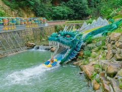 -安吉龙王山峡谷漂流