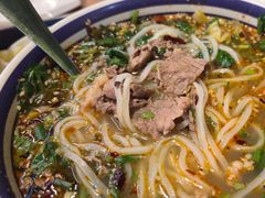 -云阿蛮云南生烫牛肉米线(奉贤路店)