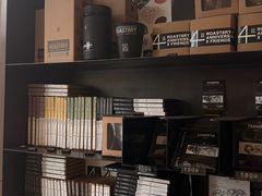 -Roast8ry Coffee Lab
