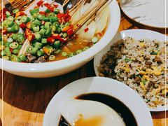 -嘉州叶婆婆钵钵鸡(建设路店)