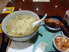 -百年老字号·观振兴蟹黄面·三虾面·苏式面(观前街富仁坊巷店)