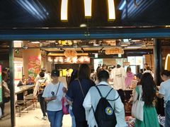 -麦当劳(中山公园龙之梦店)