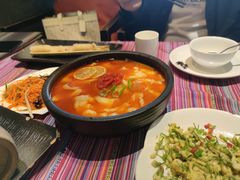 -香巴拉云南餐厅(华莱坞店)