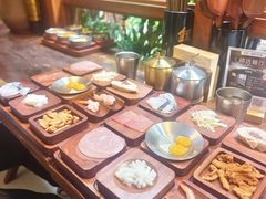 -银米·云南传统过桥米线(双廊黑金冠店)