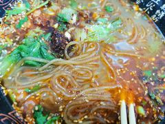 牛肉粉-火辣辣麻辣粉(桃园二巷店)
