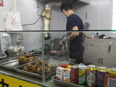 面包甜点陈列柜-余婆炸鸡(亚运村店)
