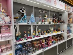 -泡泡玛特POPMART(上海环球港店)