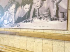 -玛格萝妮比萨屋(四平店)