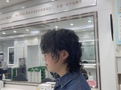 -镁连社·美联社