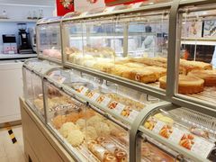 面包甜点陈列柜-好利来(团结湖店)