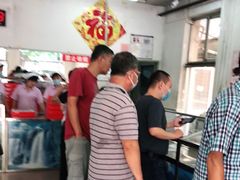 大堂-美肴冰品·汉堡·牛腩饭(总店)