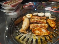 -炽城·烤肉名家(鸿达中央广场店)