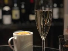 -wineapp葡萄酒餐吧(外滩金融中心店)
