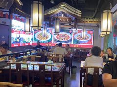 -川流不息·地道川菜·小龙虾(新松江路店)