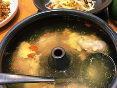 云南经典汽锅鸡-云海肴·汽锅鸡·云南代表菜(东坝金隅店)