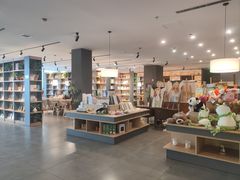 -魔方城市书房(中街益田店)