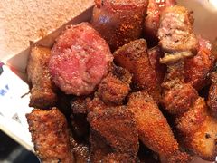 -原住民美食石板烤肉山猪肉