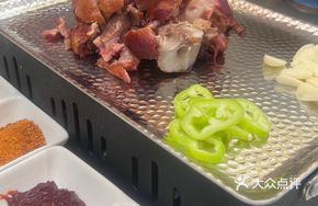Braised and Roasted Pork Shank