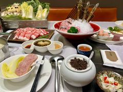 -红鼎豆捞·非遗鲍皇汤火锅(宝丰路店)