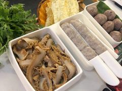 -三头牛·潮汕牛肉生蚝火锅 (夏湾店)