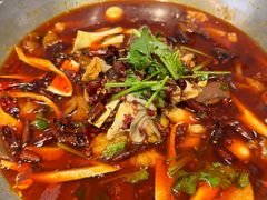 -川流不息·地道川菜·小龙虾(松东路店)