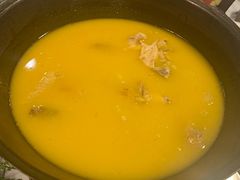 -鲜入围煮花胶鸡海鲜火锅