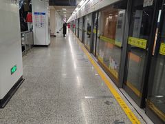 -常熟路(地铁站)