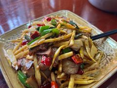 竹笋腊肉-苗湘食府(十年店)