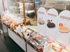 面包甜点陈列柜-山崎面包(静安久光店)