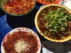 -马路边边麻辣烫联盟路店