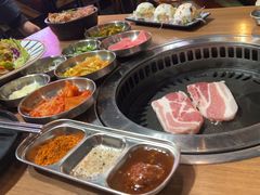 -香猪坊韩国烤肉专属门店(魏公村店)