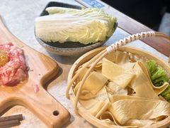 石屏豆腐皮-鲜潭蒸汽石锅鱼(五道口购物中心店)