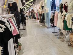 -兴旺欧韩城(上海兴旺国际服饰城店)