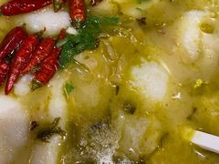 -渝是乎酸菜鱼·川渝小炒(新世界百货望京店)
