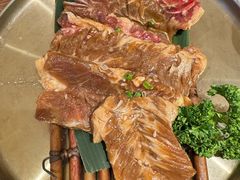 -草家酱蟹炭火烤肉店(珲春南路一店)