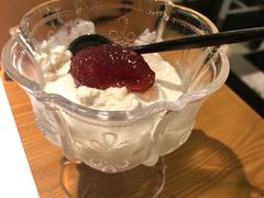 希腊草莓酸奶&希腊核桃蜂蜜酸奶-HELLO MUSAE 拾光缪斯餐厅·纯正希腊风味(苏州中心店)