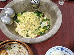 -姚记抚仙湖石锅鱼庄