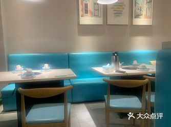 第二次来吃了，水煮乌鱼，吃起来倒是更像金汤酸菜鱼