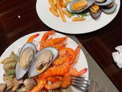 -西安皇冠假日酒店·朱雀咖啡厅