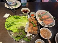 -大头虾越式风味餐厅(光明广场店)