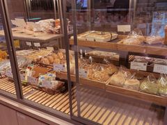 -顶东面包花园·生日蛋糕(世博店)