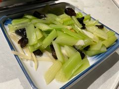 -屋顶花园餐厅(步行街老地王大厦店)