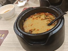 -花馬肆.云南过桥米线(汉神购物广场现场熬汤店)