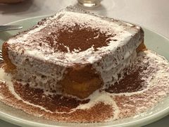 漏奶滑-潮界(虹桥新天地店)