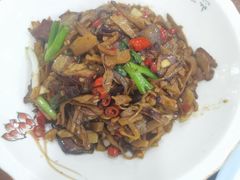 -湖南人家湘菜馆(镇江路店)