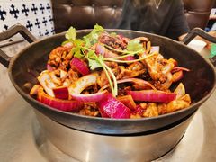招牌胡须佬鸡煲-胡须佬鸡煲四季火锅店(石厦西村直营店)