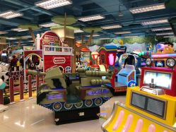 -莫莉幻想儿童乐园(武汉保利广场店)